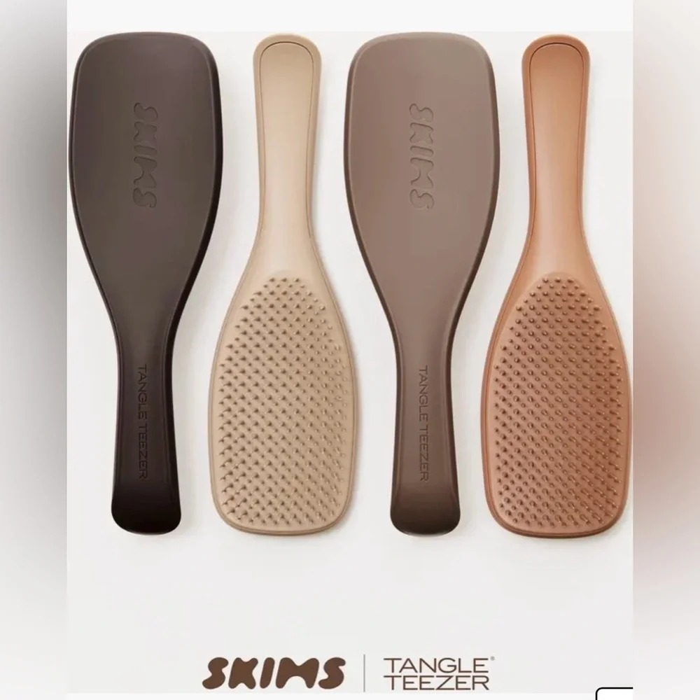 SKIMS X Tangle Teezer Hairbrush Straight To Wavy Clay Brush Exclusive BRAND NEW